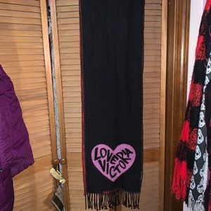 VS Scarf. 🧣❤️